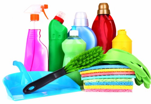 Office cleaning service in SW3 for a professional workspace