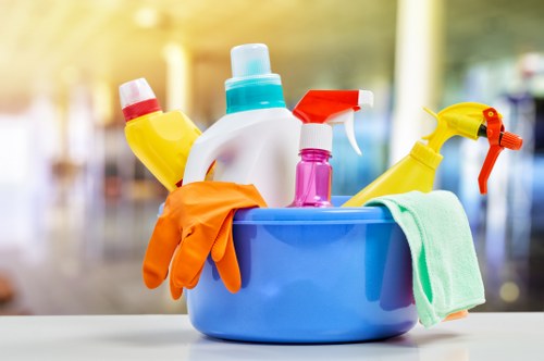 Professional move out cleaning for a SW3 apartment kitchen